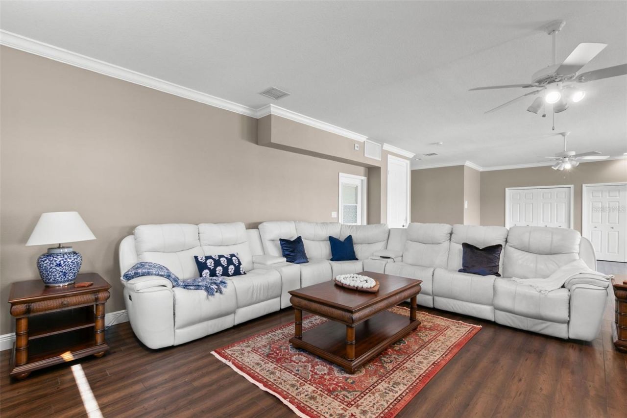 636 Bayshore Drive, Tarpon Springs, FL 34689 Photo