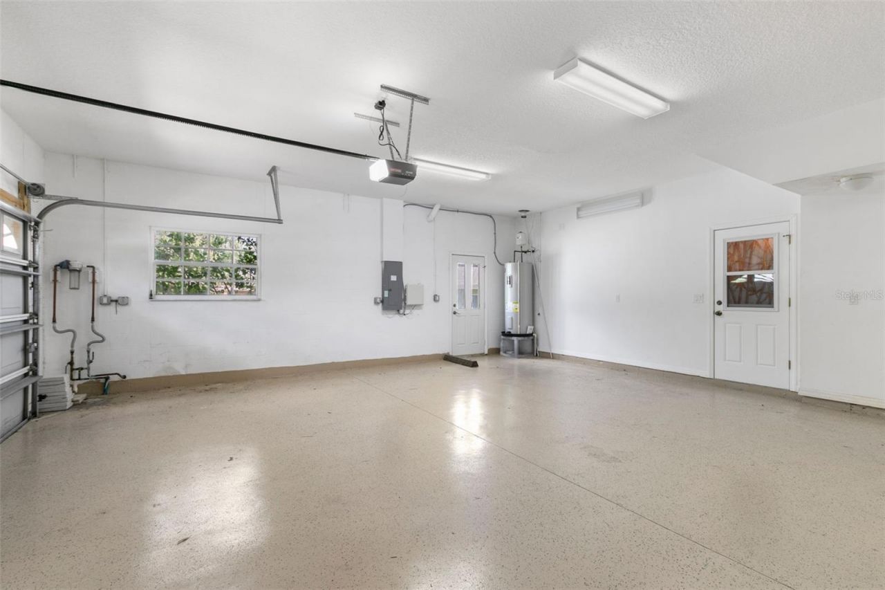 636 Bayshore Drive, Tarpon Springs, FL 34689 Photo