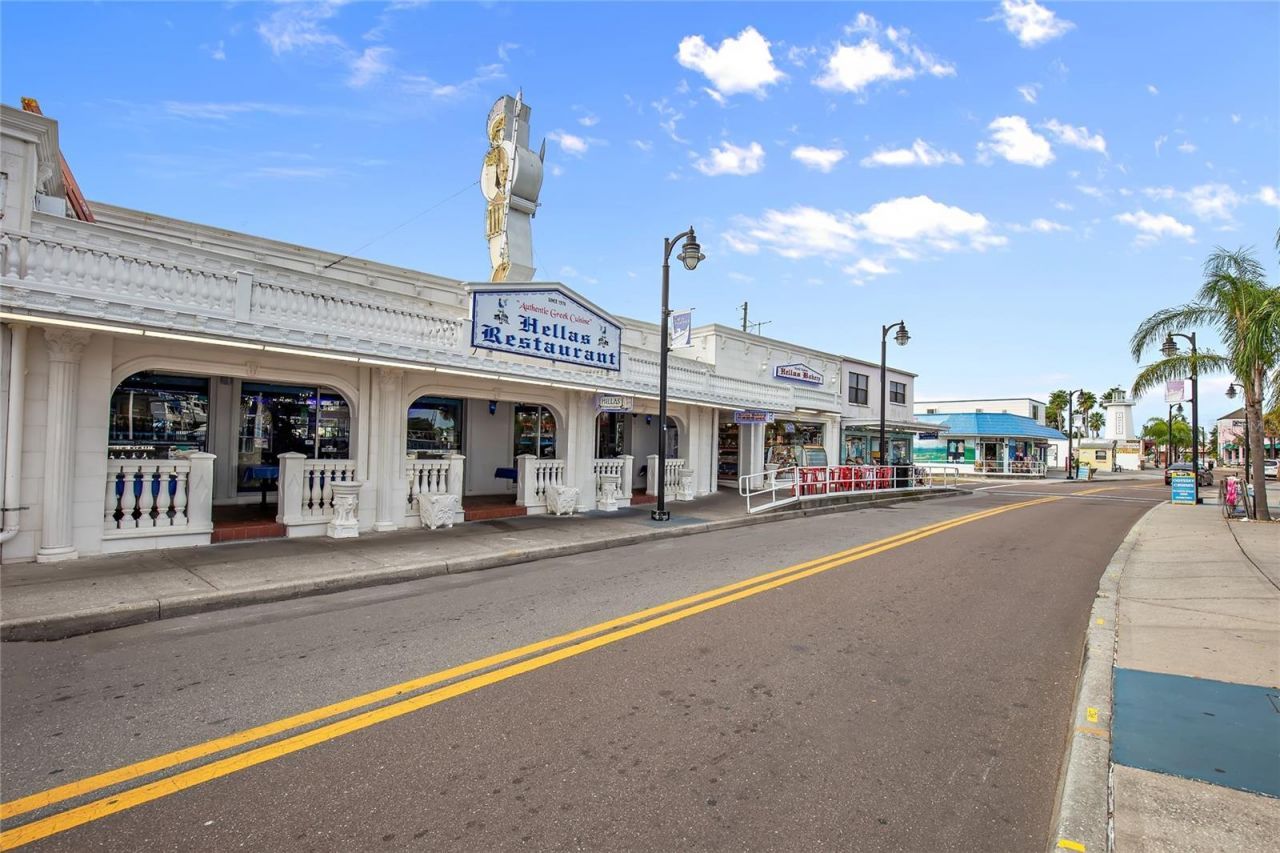 636 Bayshore Drive, Tarpon Springs, FL 34689 Photo