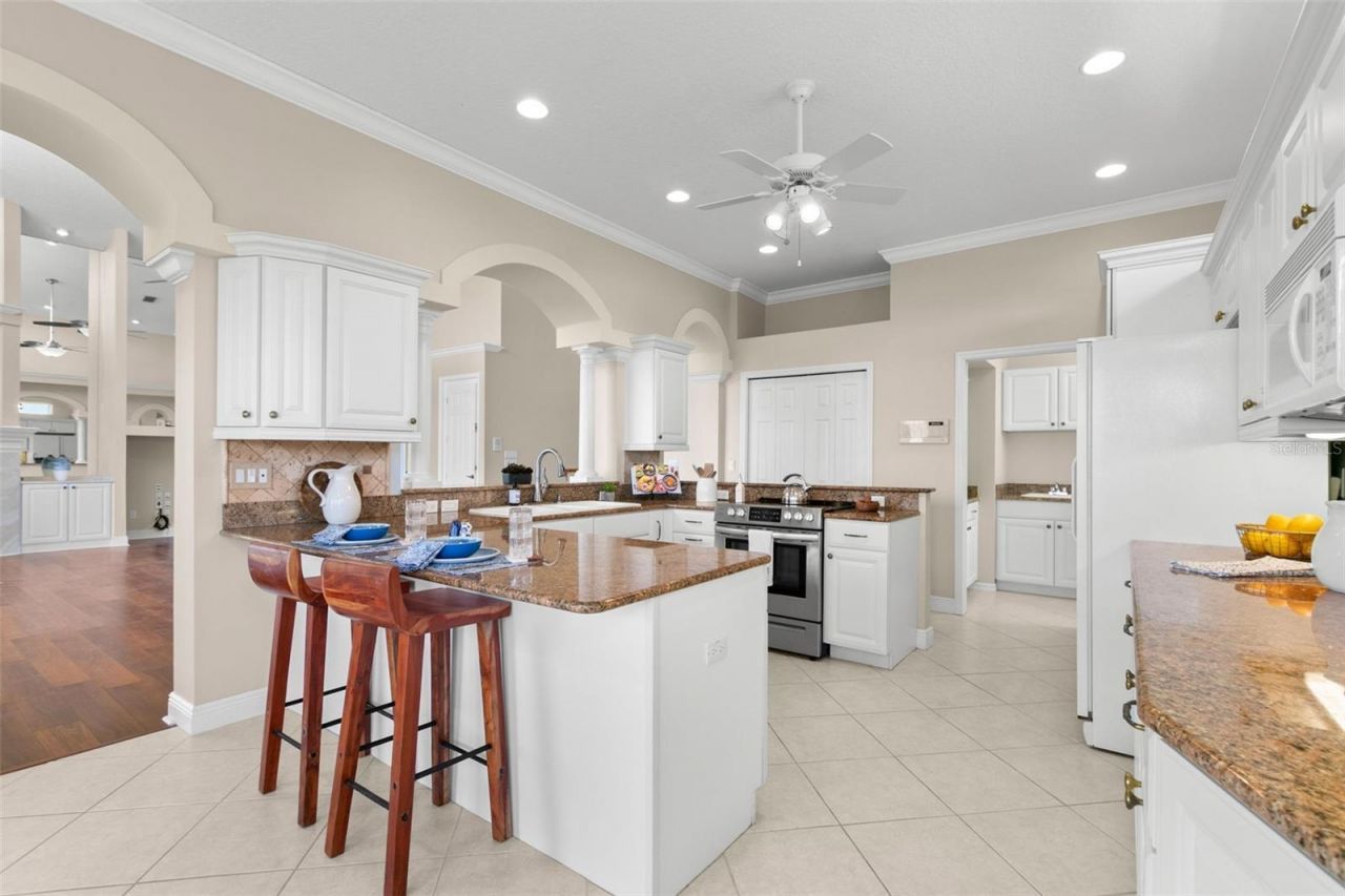 636 Bayshore Drive, Tarpon Springs, FL 34689 Photo