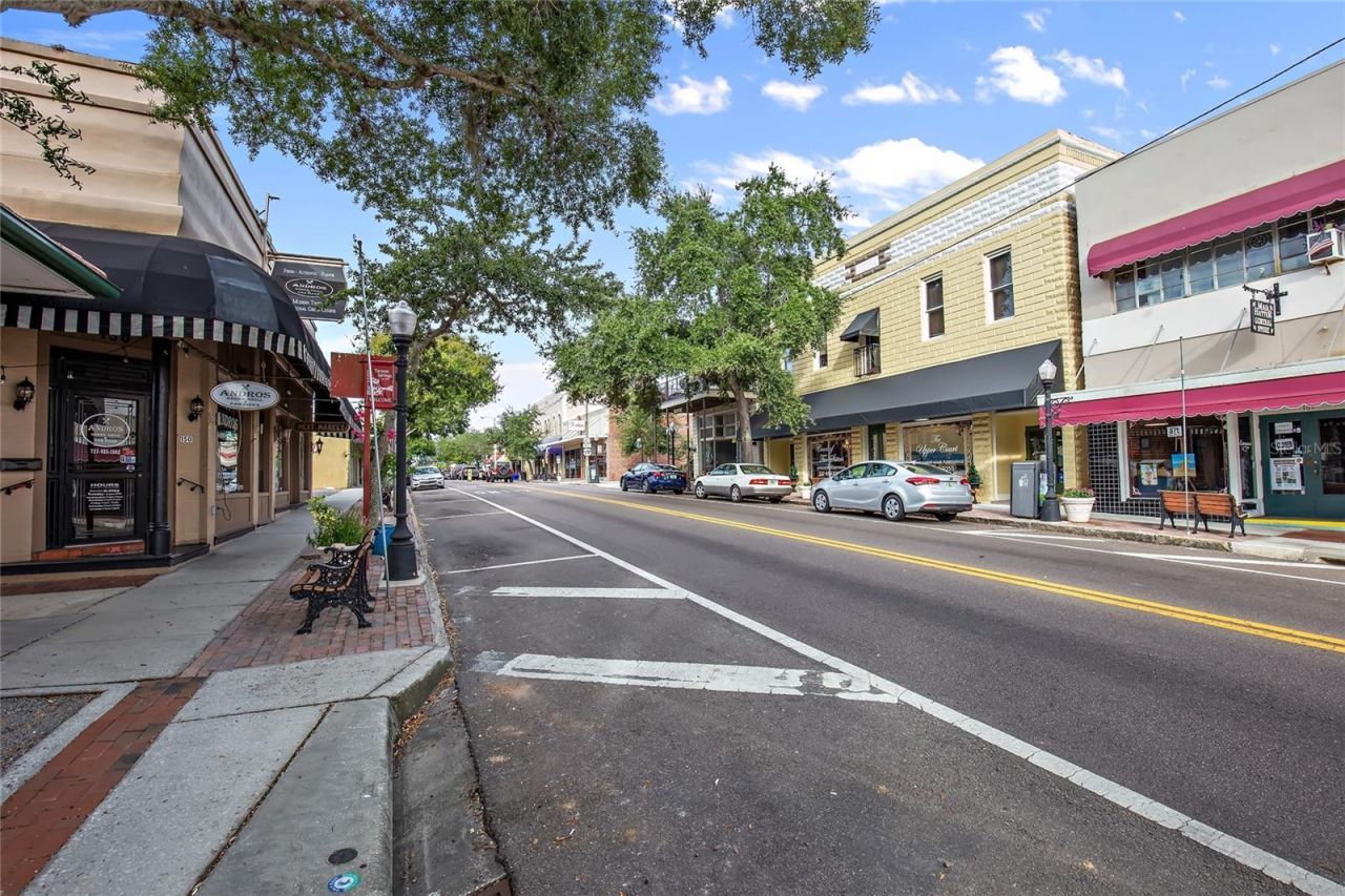 636 Bayshore Drive, Tarpon Springs, FL 34689 Photo