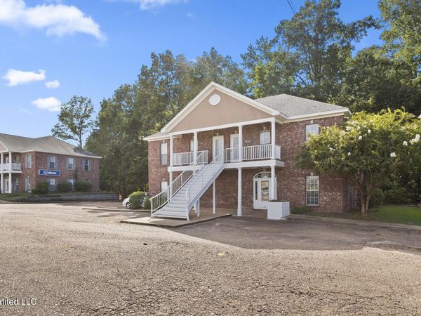 112 Byram Parkway, Byram, MS 39272