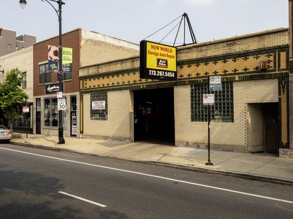 3010 W Irving Park Road, Chicago, IL 60618