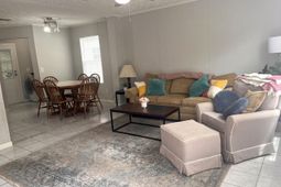 991 Rochelle Avenue photo 4