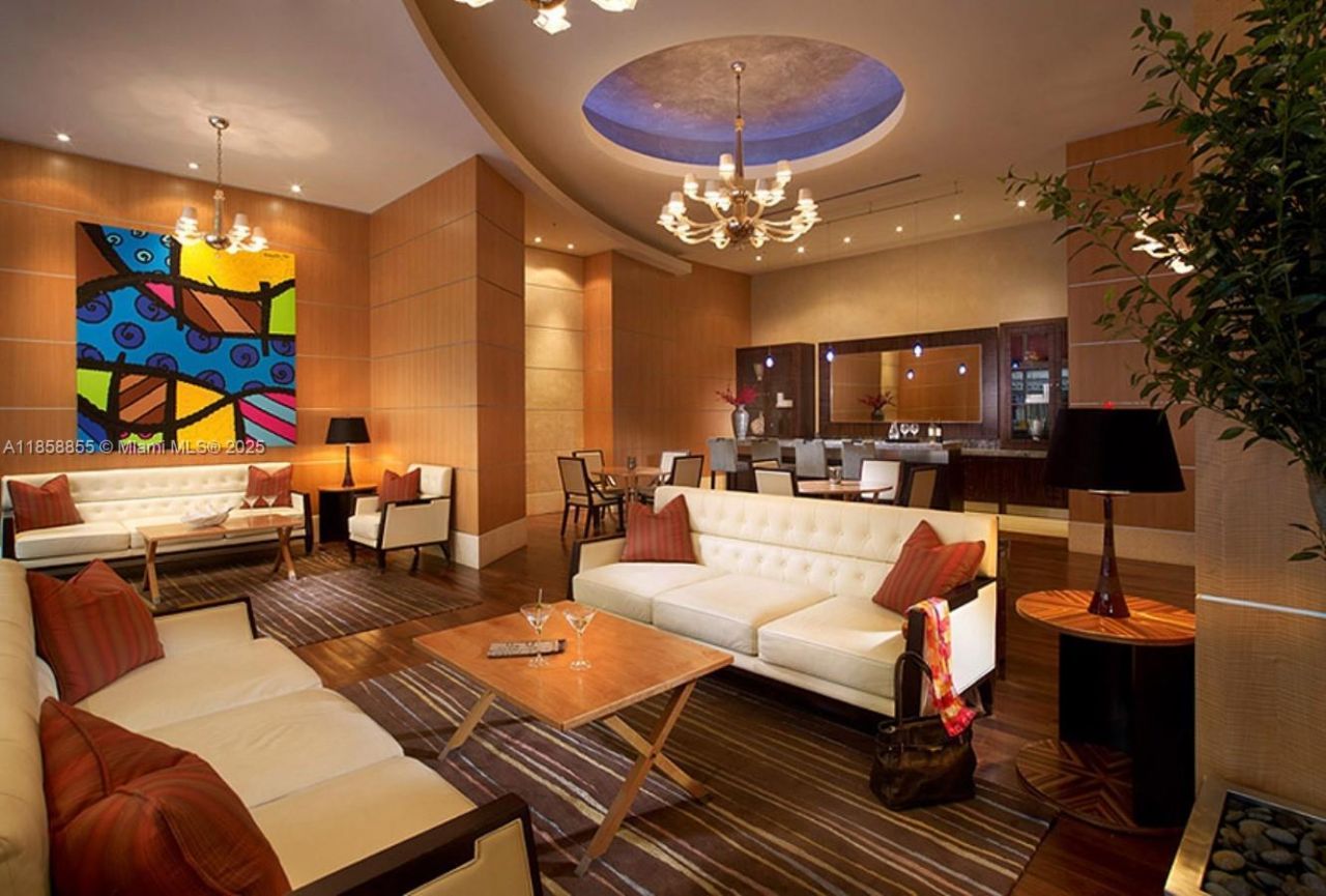 253 NE 2nd St, Unit 3302, Miami, FL 33132 Photo