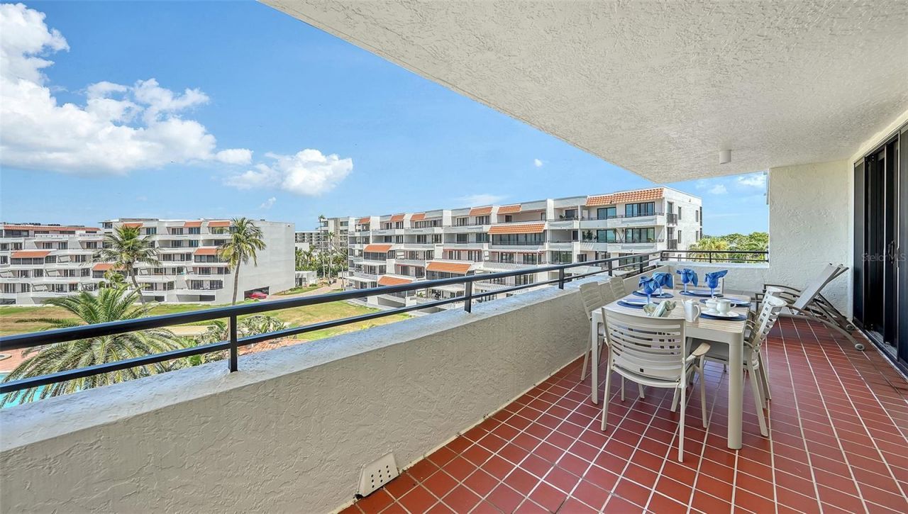 1445 Gulf Of Mexico Drive, Unit 404, Longboat Key, FL 34228 Photo