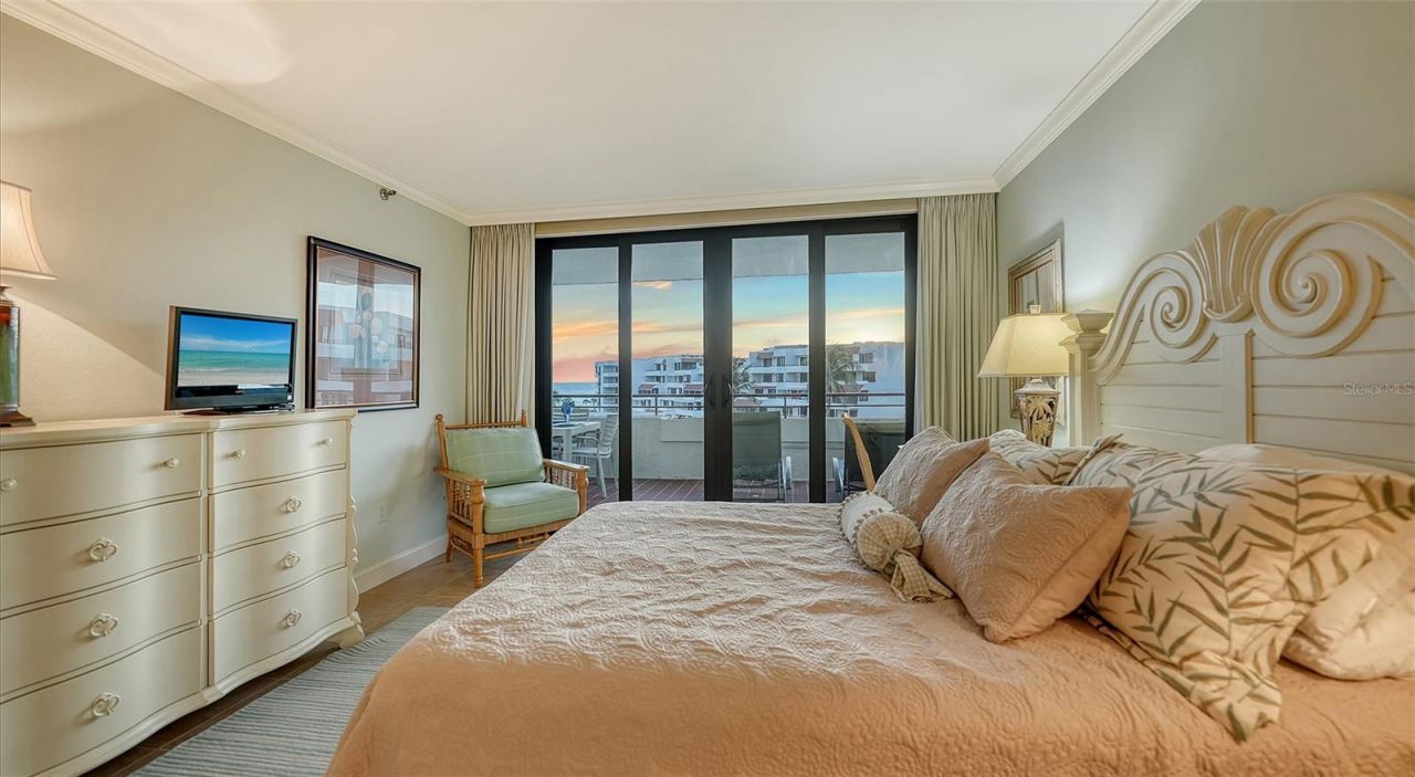 1445 Gulf Of Mexico Drive, Unit 404, Longboat Key, FL 34228 Photo