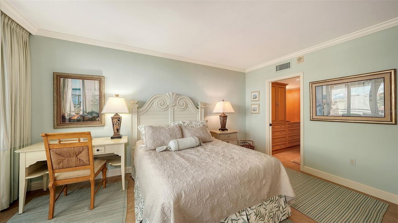 1445 Gulf Of Mexico Drive, Unit 404, Longboat Key, FL 34228 Photo