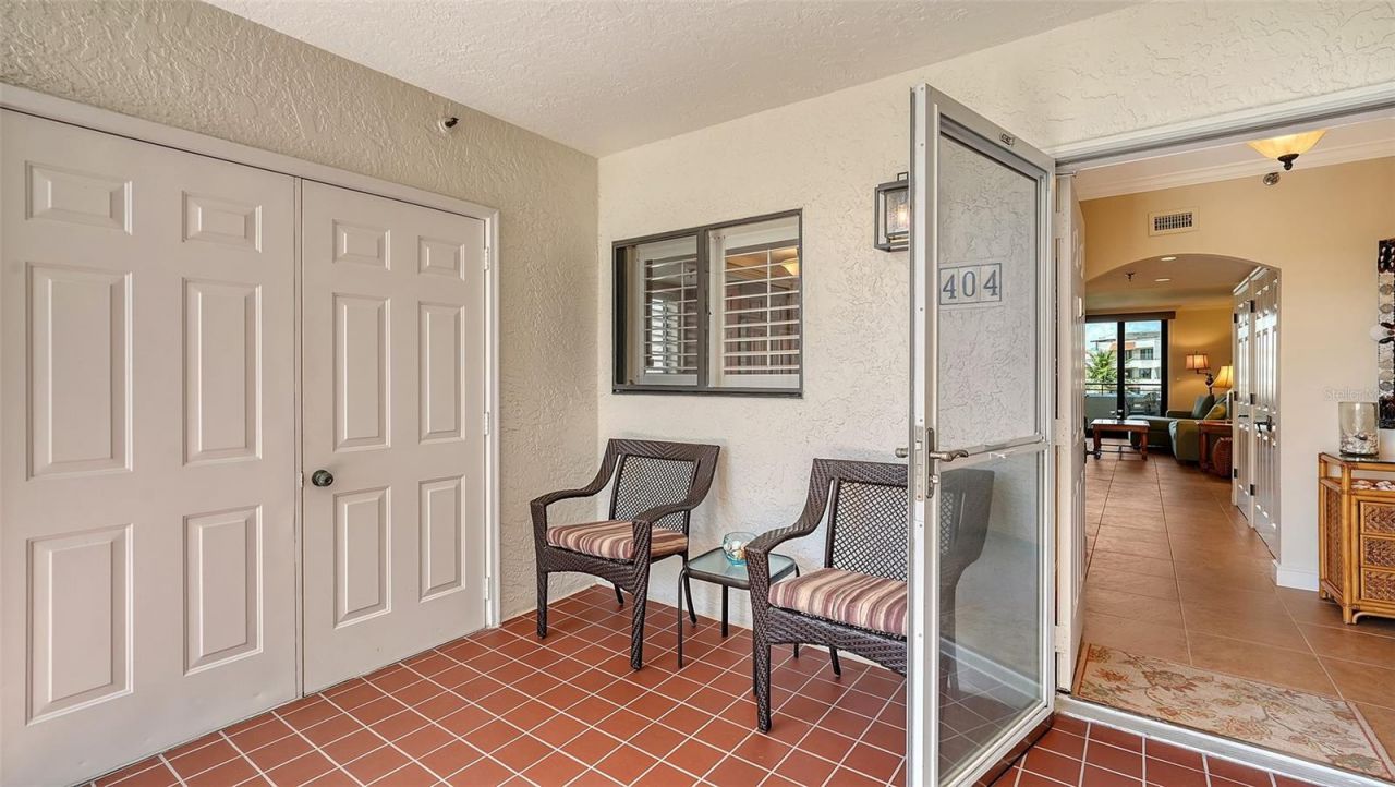 1445 Gulf Of Mexico Drive, Unit 404, Longboat Key, FL 34228 Photo