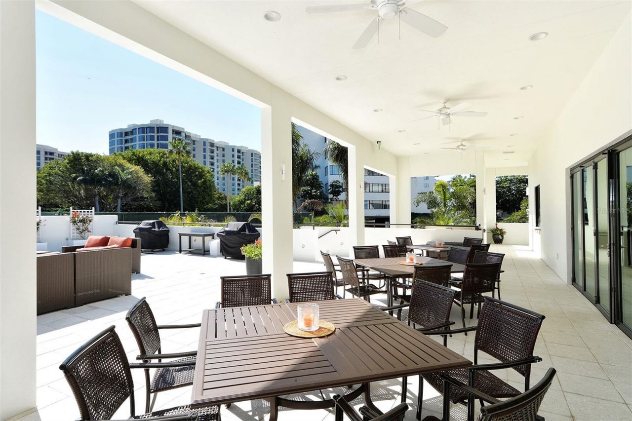 1445 Gulf Of Mexico Drive, Unit 404, Longboat Key, FL 34228 Photo