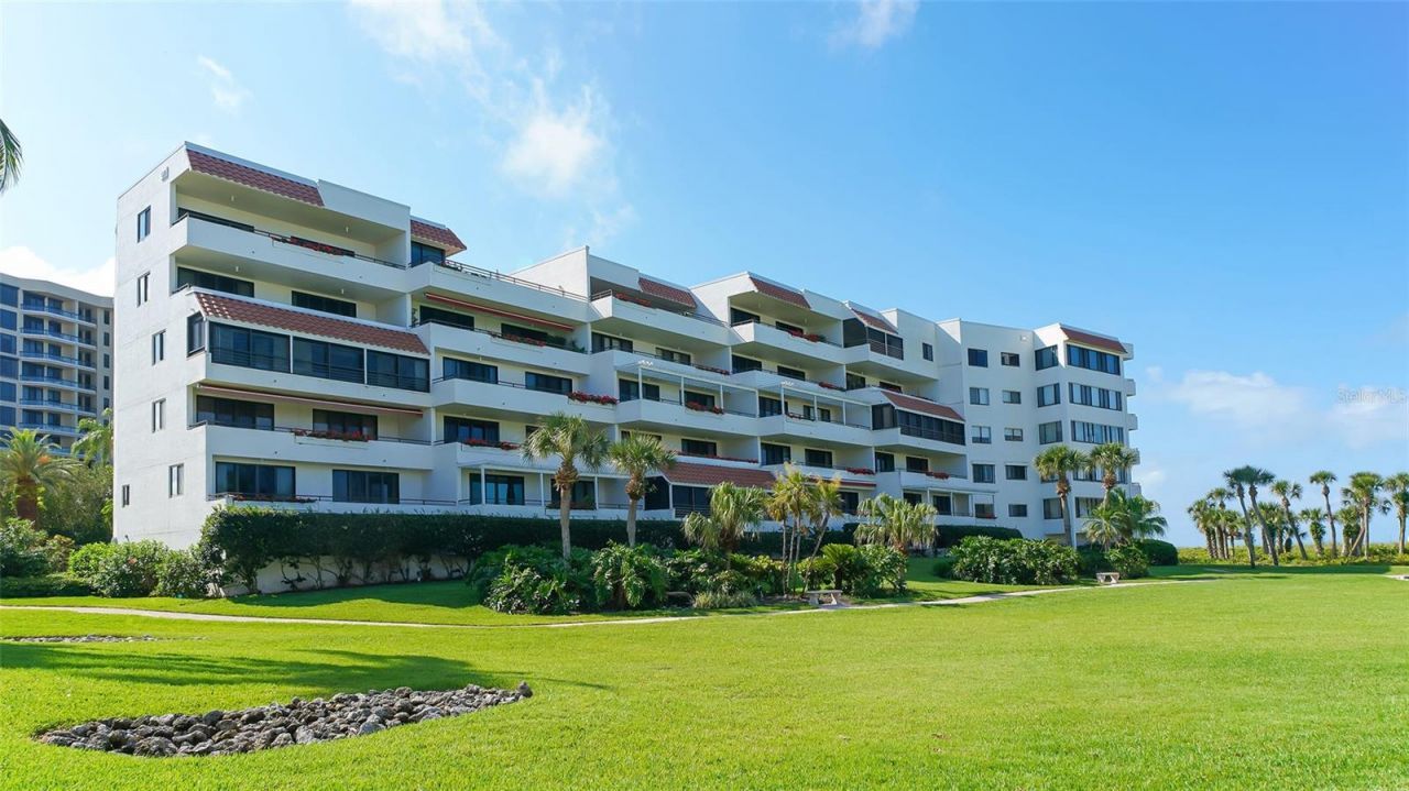 1445 Gulf Of Mexico Drive, Unit 404, Longboat Key, FL 34228 Photo