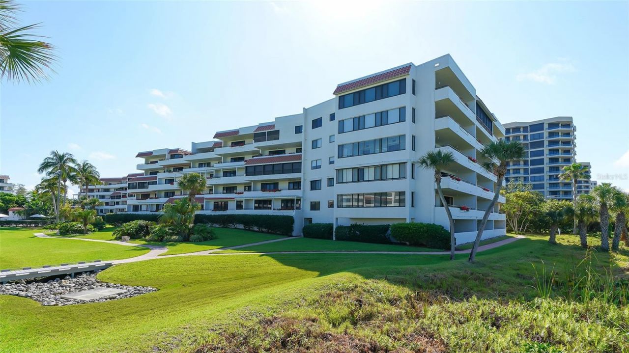 1445 Gulf Of Mexico Drive, Unit 404, Longboat Key, FL 34228 Photo