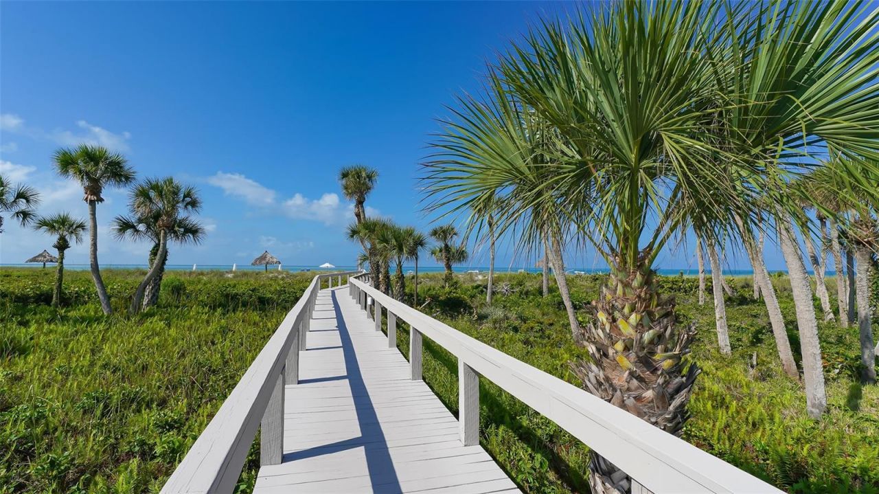 1445 Gulf Of Mexico Drive, Unit 404, Longboat Key, FL 34228 Photo