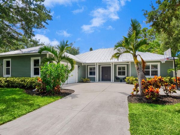 1760 ARLINGTON STREET, SARASOTA, FL 34239