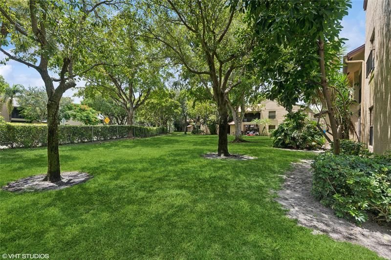 3901 Cocoplum Circle, Unit 3521, Coconut Creek, FL 33063 Photo