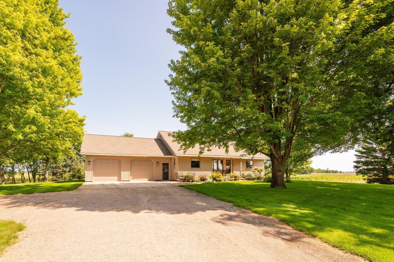 555 10th Street SE, Benson, MN 56215