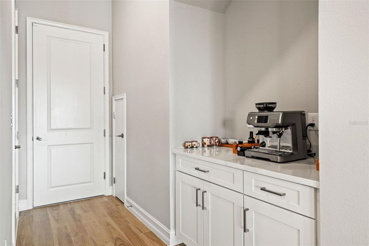 3016 Christophers Watch Lane, Ruskin, FL 33570 Photo