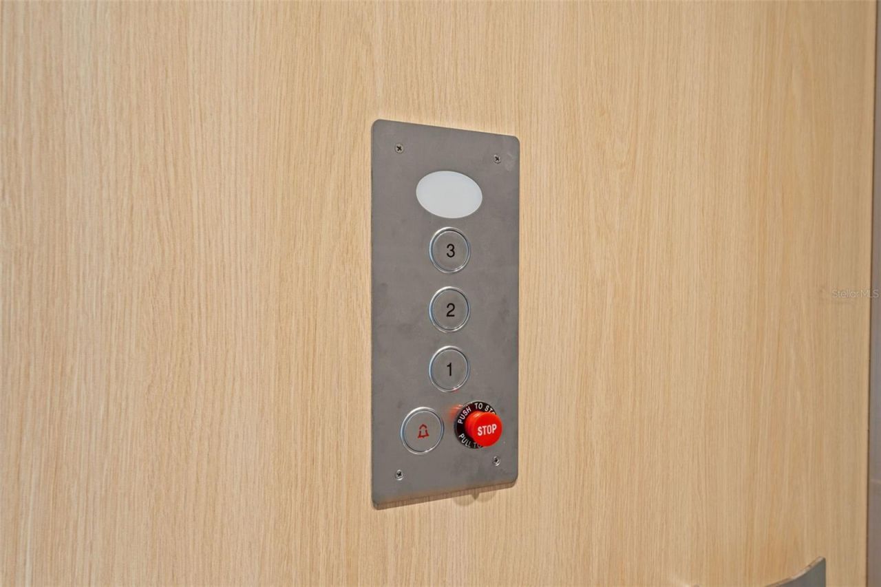 3016 Christophers Watch Lane, Ruskin, FL 33570 Photo