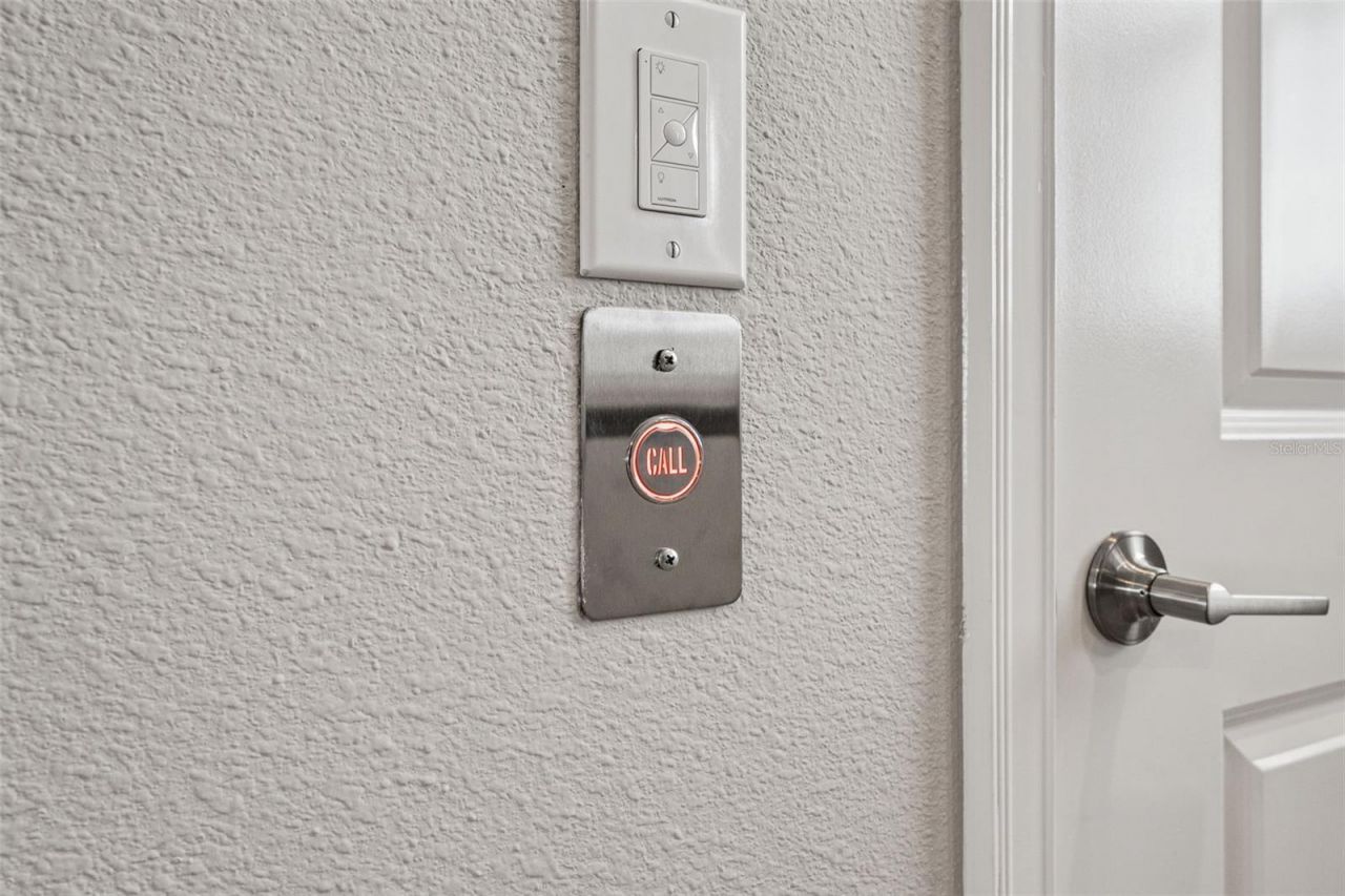 3016 Christophers Watch Lane, Ruskin, FL 33570 Photo