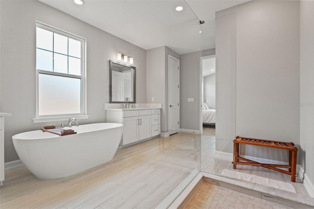 3016 Christophers Watch Lane, Ruskin, FL 33570 Photo