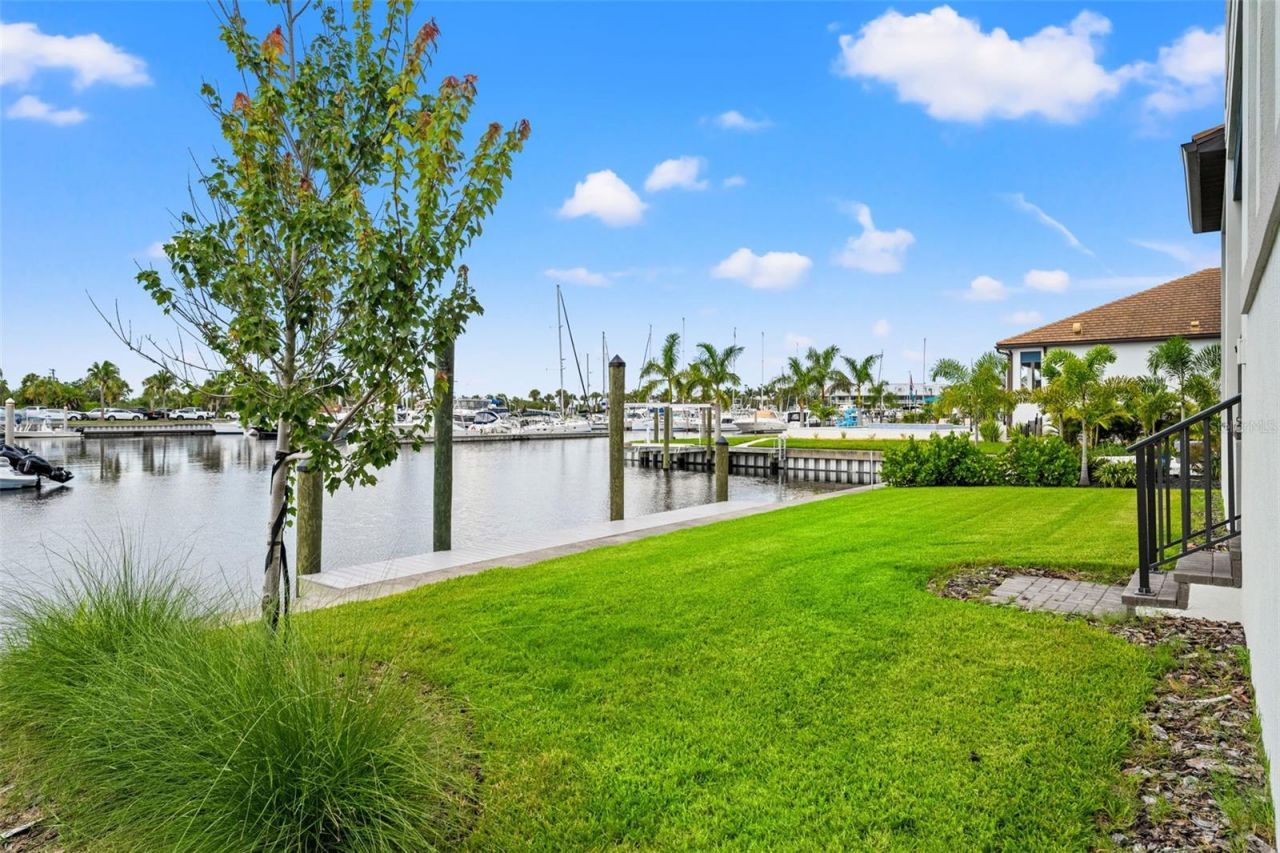 3016 Christophers Watch Lane, Ruskin, FL 33570 Photo