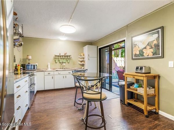 2115 Vista Oaks Circle NE, Palm Bay, FL 32905