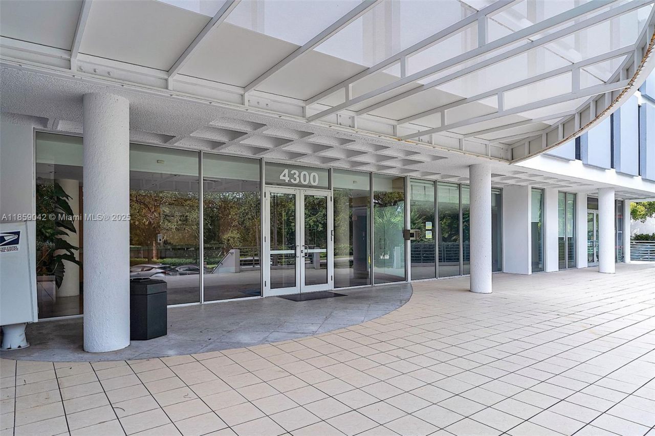 4300 Biscayne Blvd, Unit G05, Miami, FL 33137 Photo