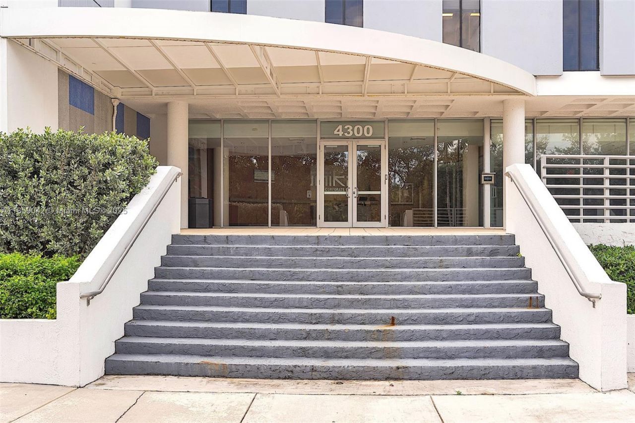 4300 Biscayne Blvd, Unit G05, Miami, FL 33137 Photo