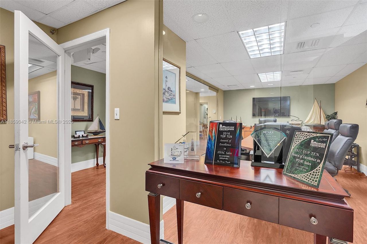 4300 Biscayne Blvd, Unit G05, Miami, FL 33137 Photo