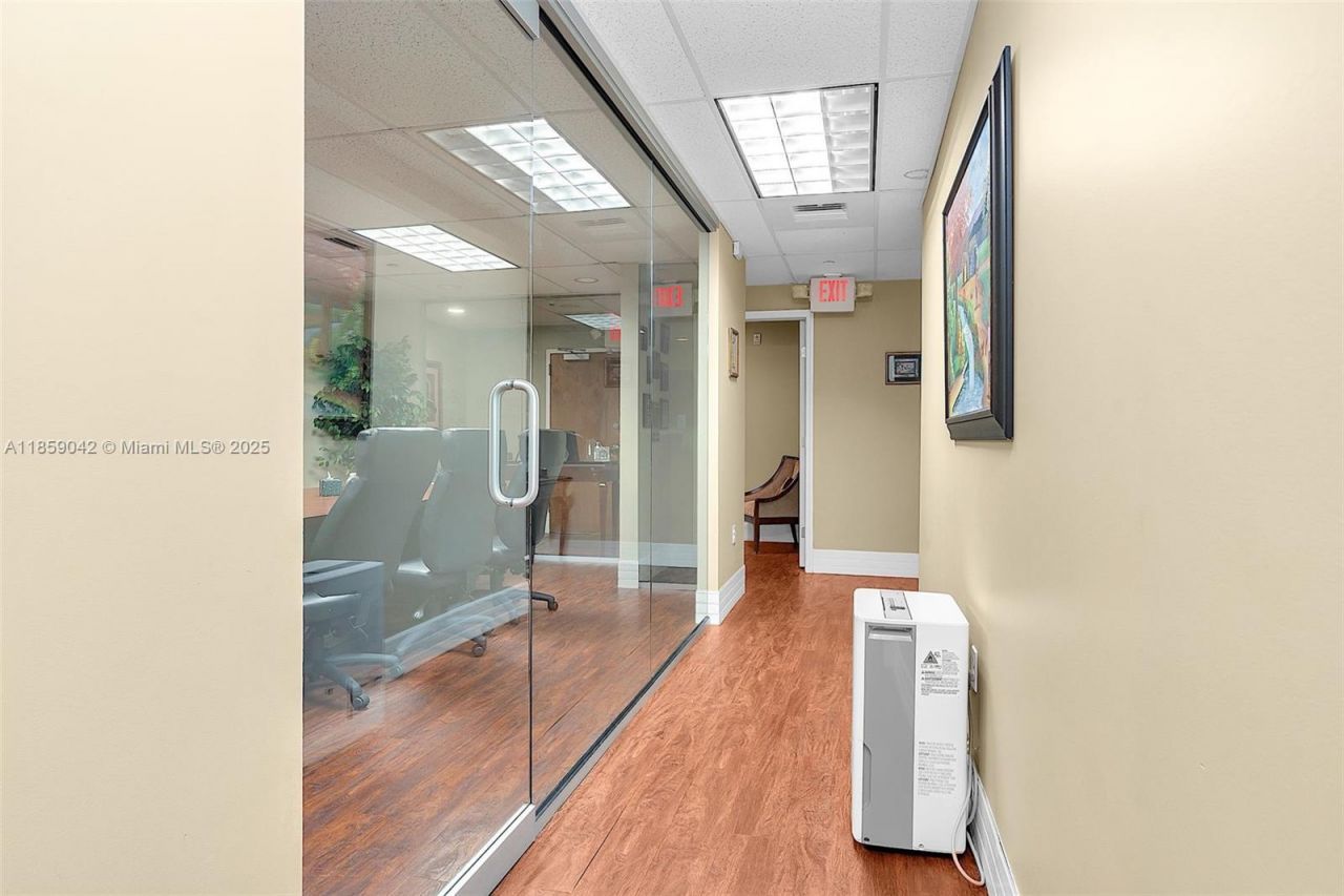 4300 Biscayne Blvd, Unit G05, Miami, FL 33137 Photo