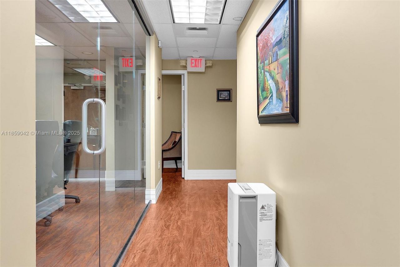 4300 Biscayne Blvd, Unit G05, Miami, FL 33137 Photo