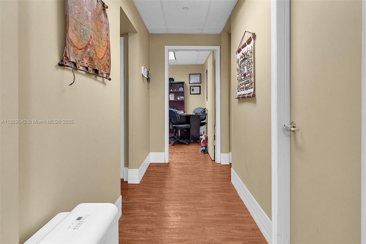 4300 Biscayne Blvd, Unit G05, Miami, FL 33137 Photo