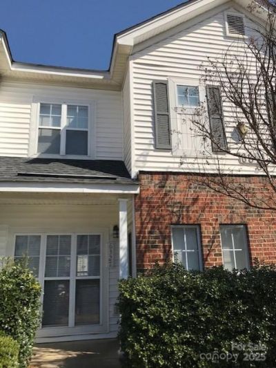 6327 Mallard View Lane, Charlotte, NC 28269 Main Photo