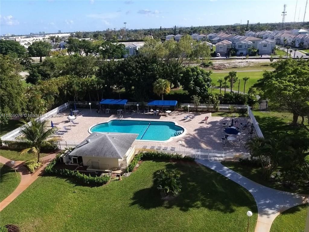 4400 Hillcrest Dr, Unit 520C, Hollywood, FL 33021 Photo