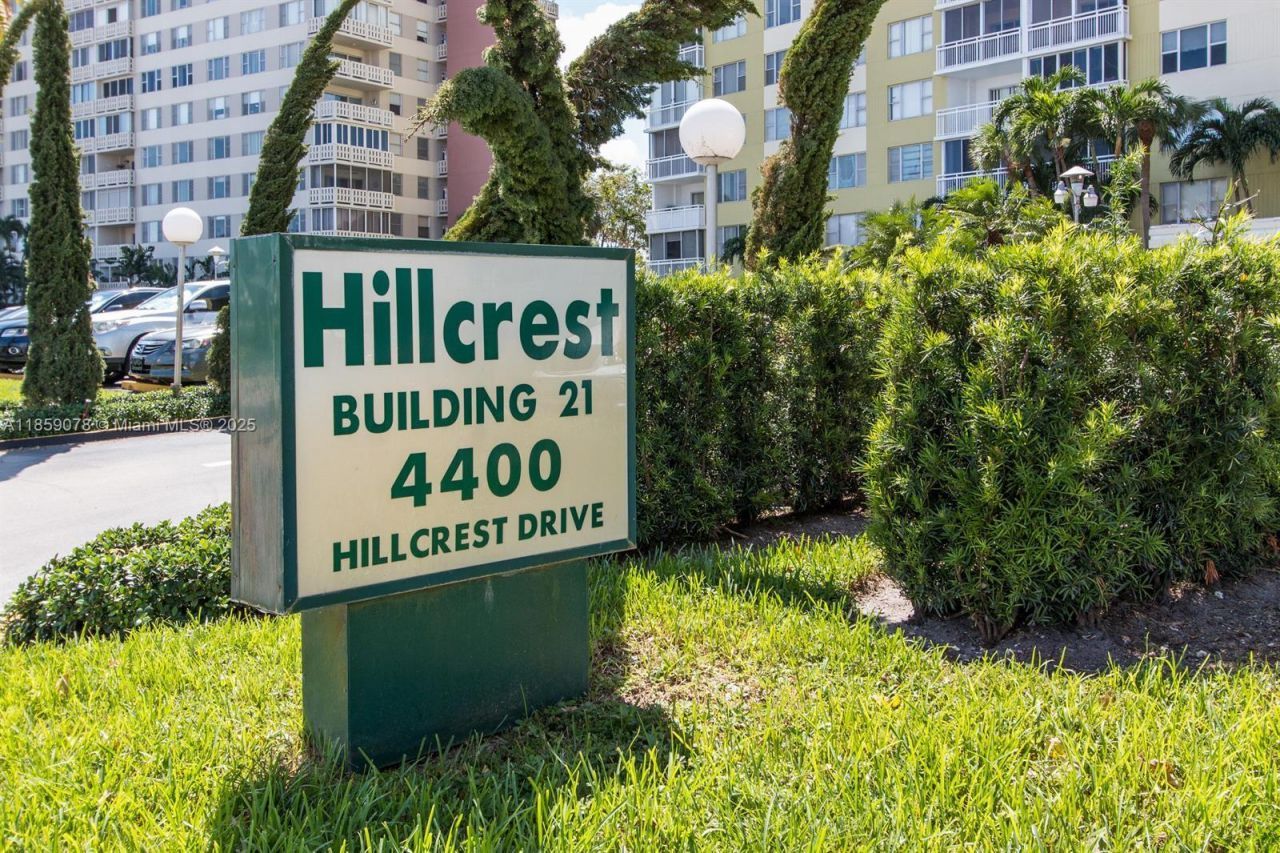 4400 Hillcrest Dr, Unit 520C, Hollywood, FL 33021 Photo