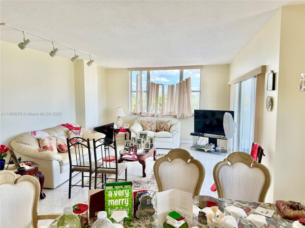 4400 Hillcrest Dr, Unit 520C, Hollywood, FL 33021 Photo