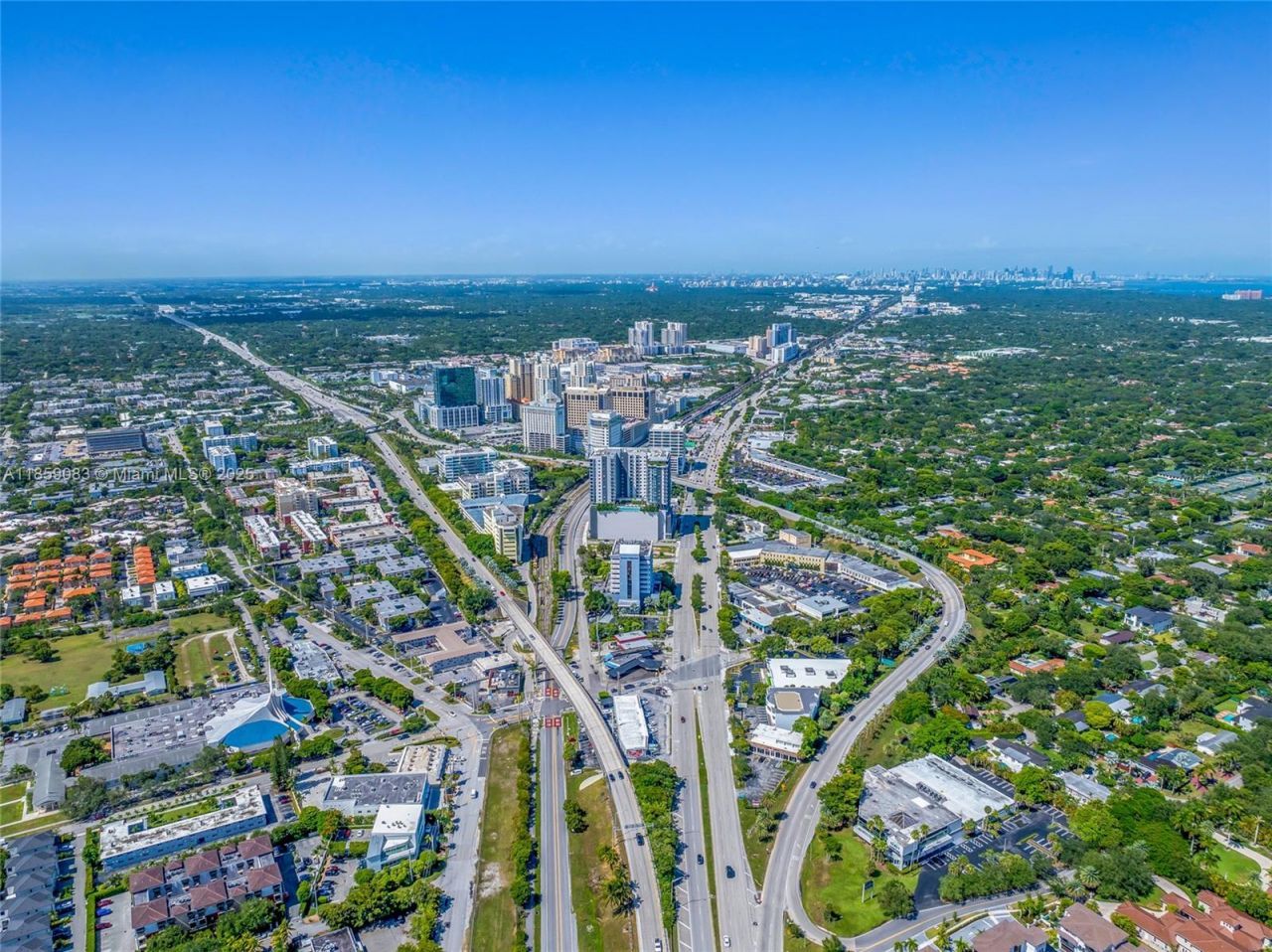 9855 S Dixie Hwy, Pinecrest, FL 33156 Photo