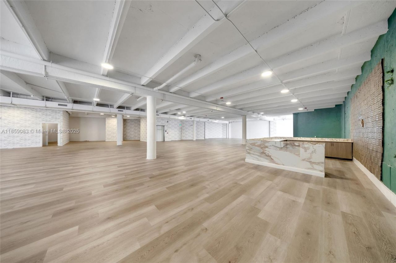 9855 S Dixie Hwy, Pinecrest, FL 33156 Photo