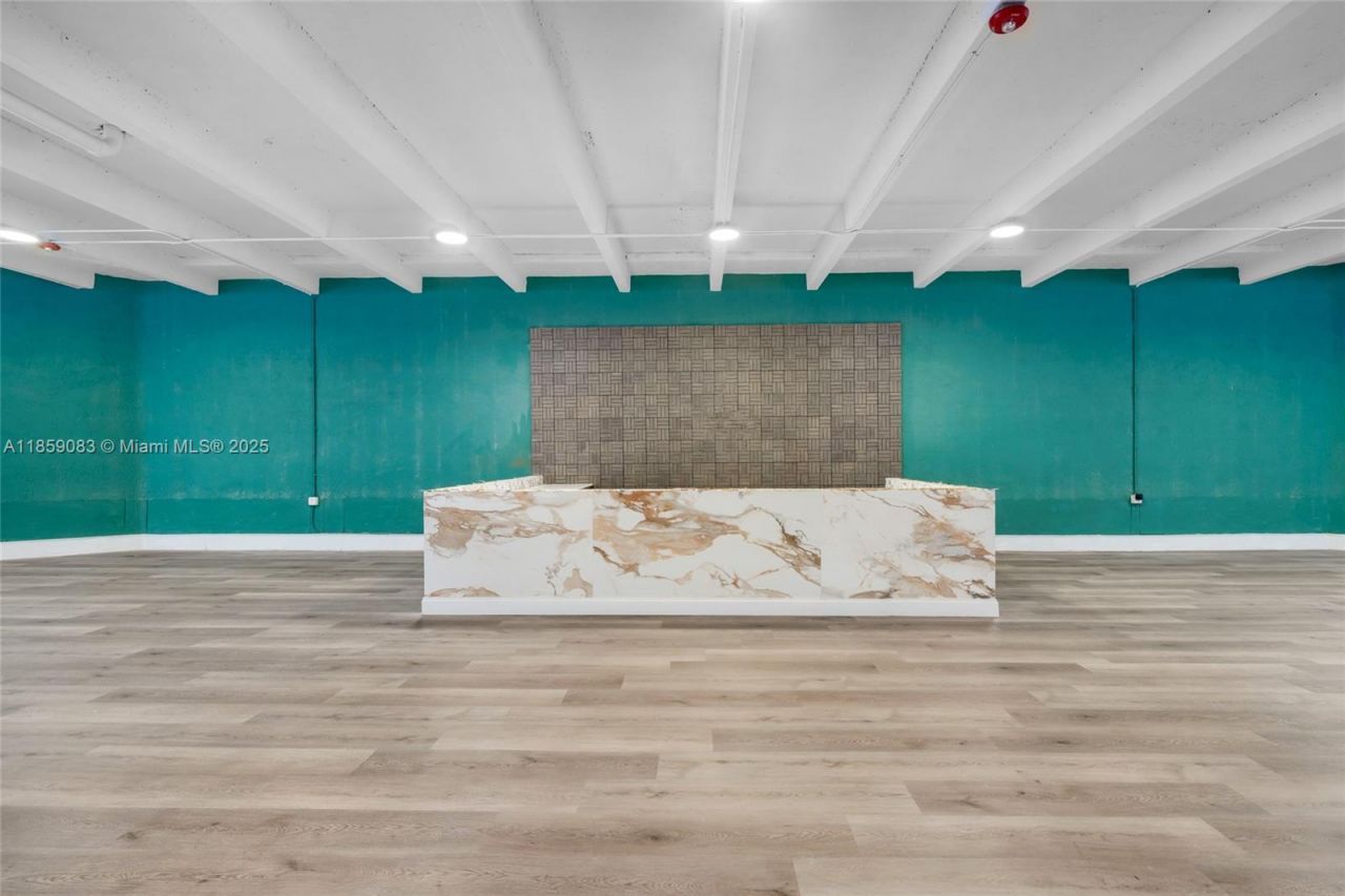 9855 S Dixie Hwy, Pinecrest, FL 33156 Photo