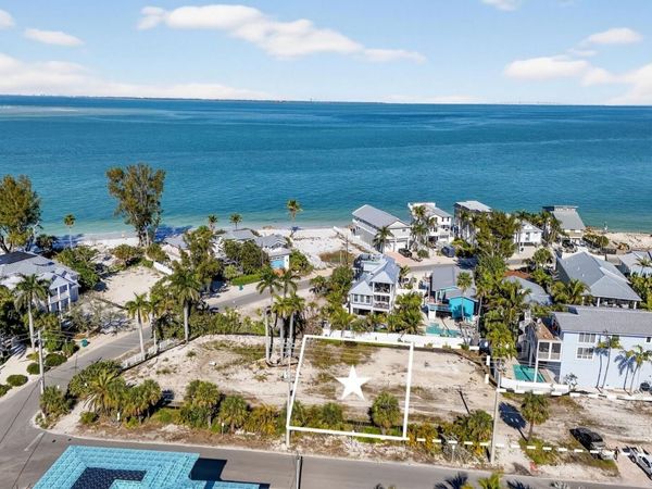 808 N BAY BOULEVARD, ANNA MARIA, FL 34216