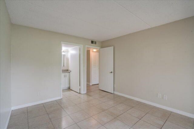 1104 Meadows Circle, Boynton Beach, FL 33436 Photo