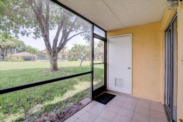 1104 Meadows Circle, Boynton Beach, FL 33436 Photo