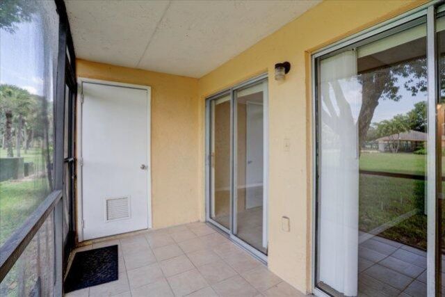 1104 Meadows Circle, Boynton Beach, FL 33436 Photo