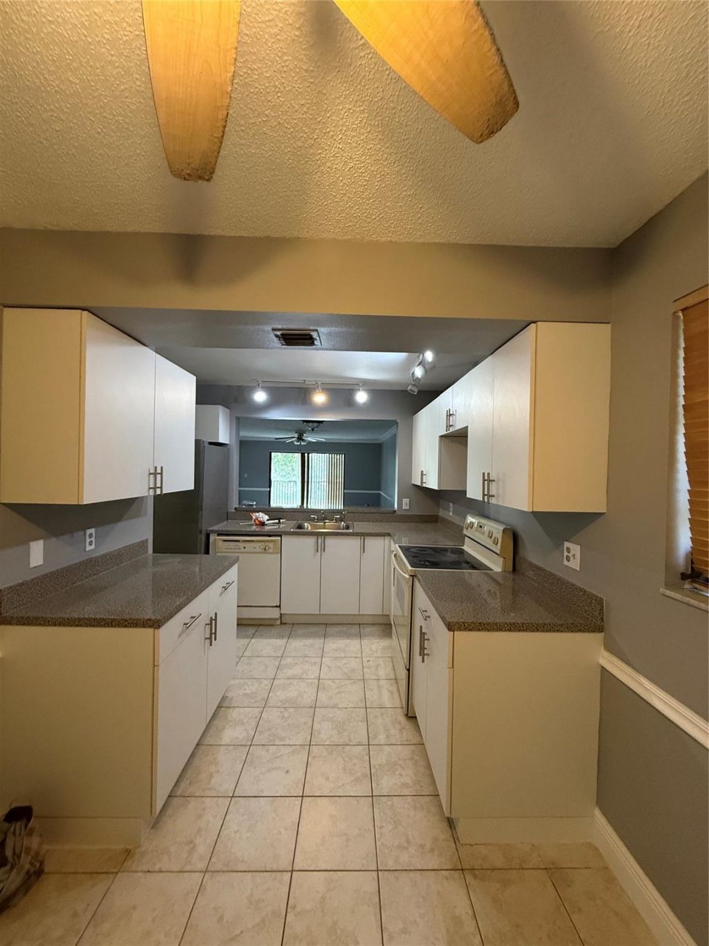 2033 Coral Ridge Drive, Unit 2033, Coral Springs, FL 33071 Photo