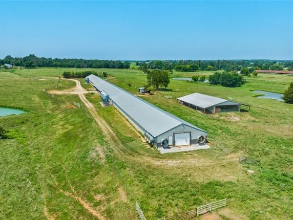 796 Holland Avenue, Gentry, AR 72734