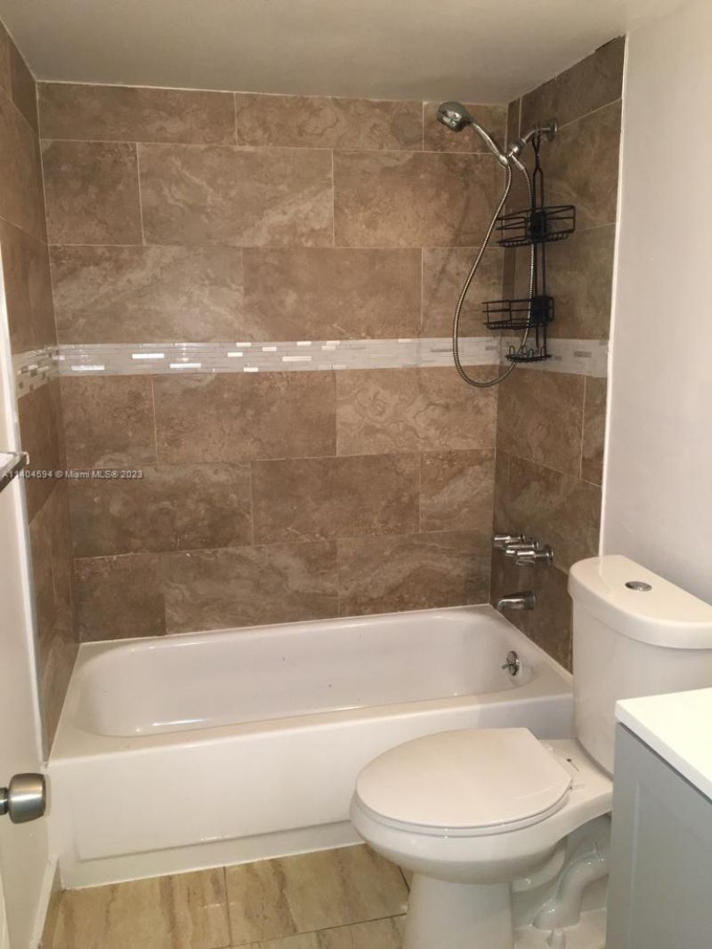 496 NW 165th St Rd, Unit D312, Miami, FL 33169 Photo