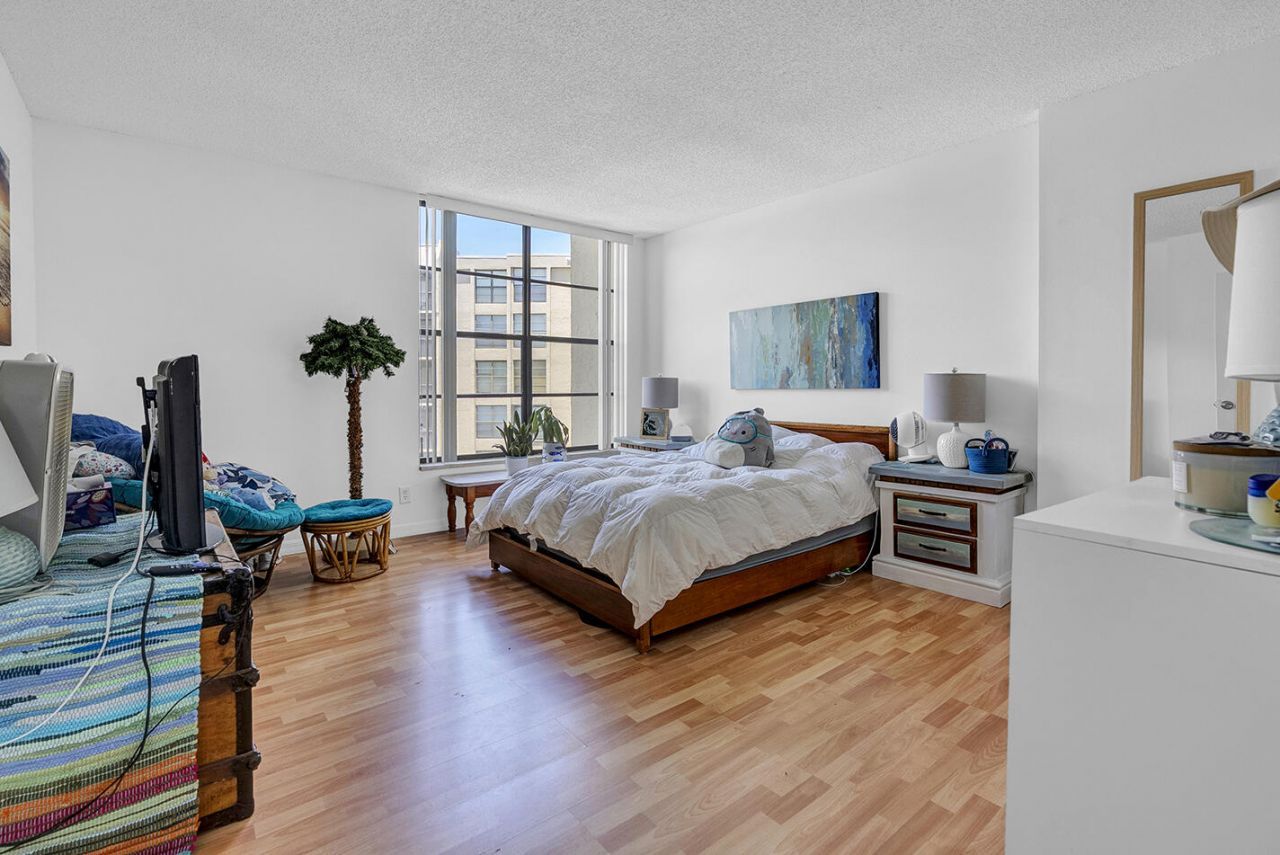 21 Royal Palm Way, Unit 4050, Boca Raton, FL 33432 Photo