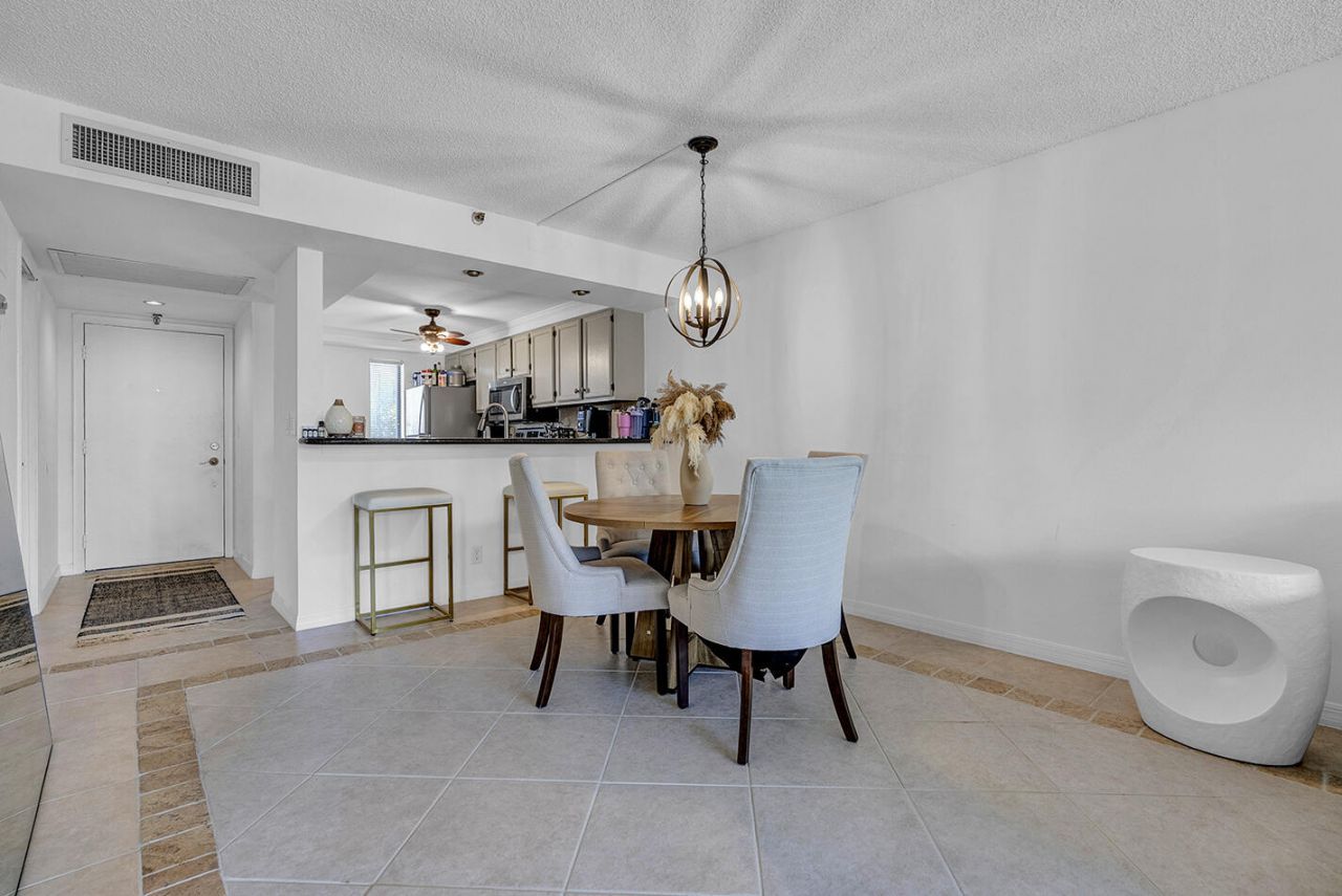 21 Royal Palm Way, Unit 4050, Boca Raton, FL 33432 Photo