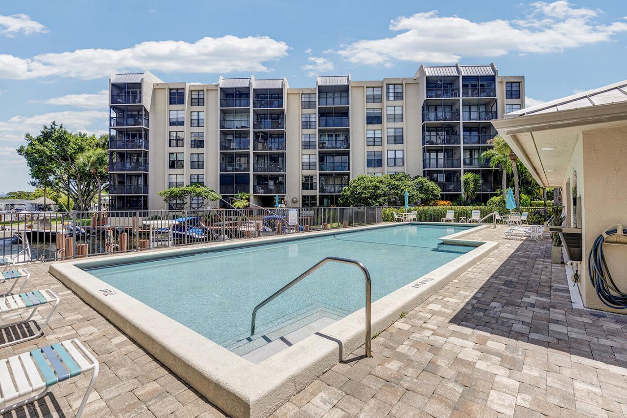 21 Royal Palm Way, Unit 405, Boca Raton, FL 33432 Photo