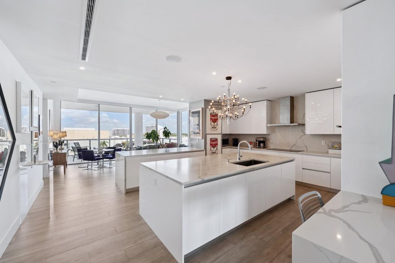 920 Intracoastal Drive, Unit 801, Fort Lauderdale, FL 33304 Photo